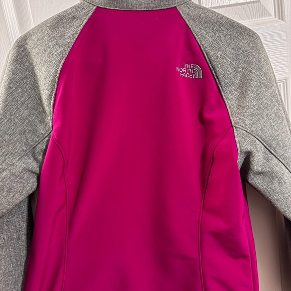 The North Face Windwall Shell/Jacket - Picture 2 of 5